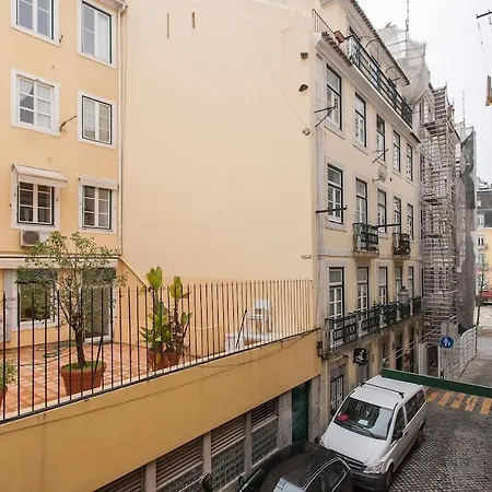 Ginjinha House - 4 In Bairro Alto By Lisbeyond Lissabon